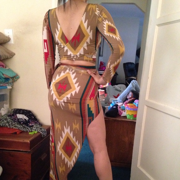 Two piece - Picture 2 of 4